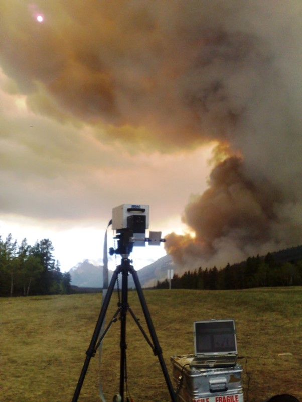 Open path FTIR instrument targeting a large plume in Canada.